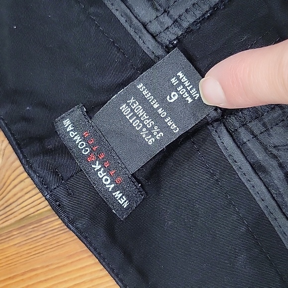 New York & company black shorts - Picture 3 of 4
